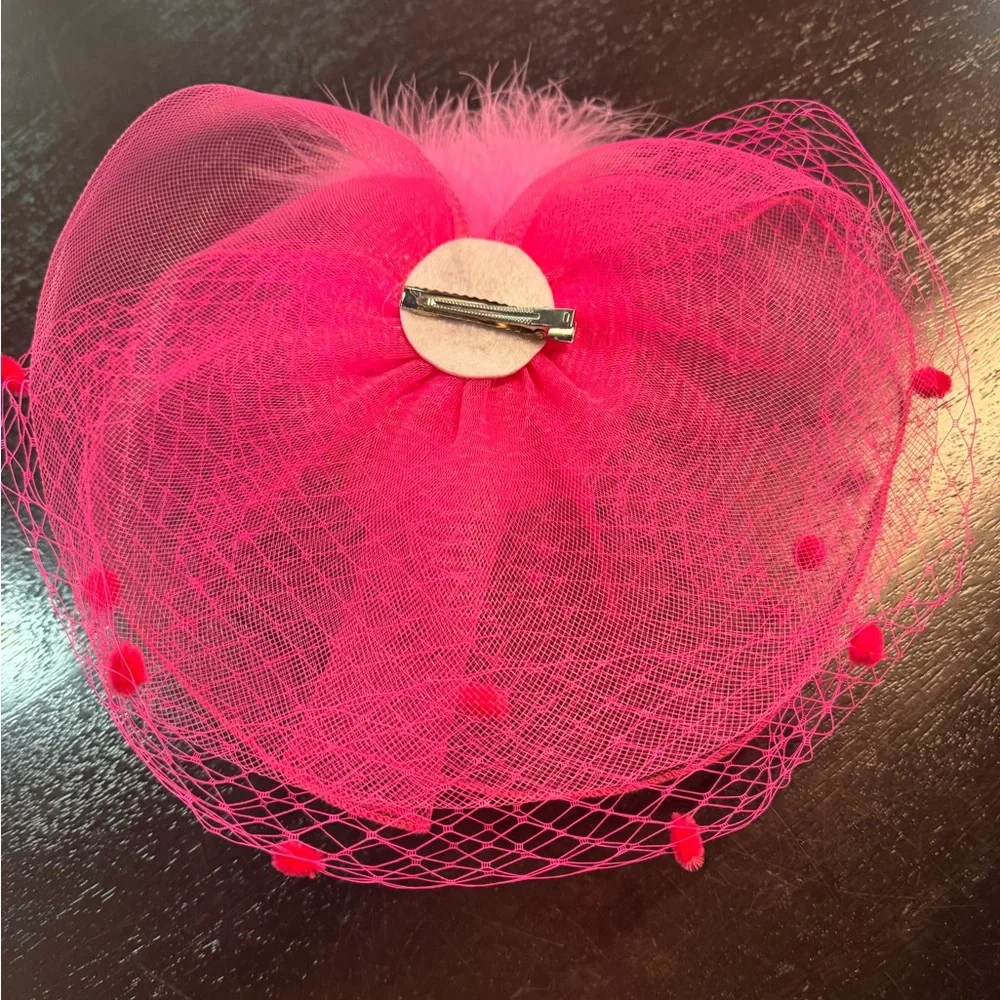 Hot Pink Fascinator Hat Mesh Feather Rose Kentucky Derby Tea Party. NEW